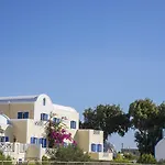 Bella Santorini Hotell 4*