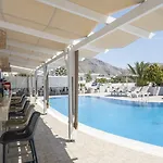 Bella Santorini Hotell 4*