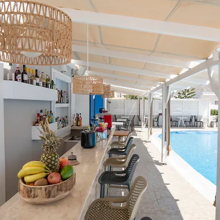Hotel Bella Santorini