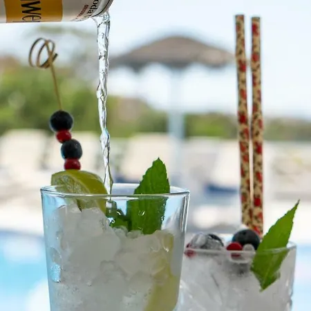 Bella Santorini Hotel