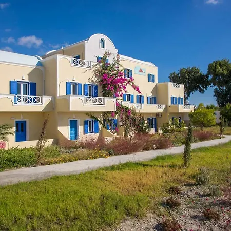 Bella Santorini Hotel 4*