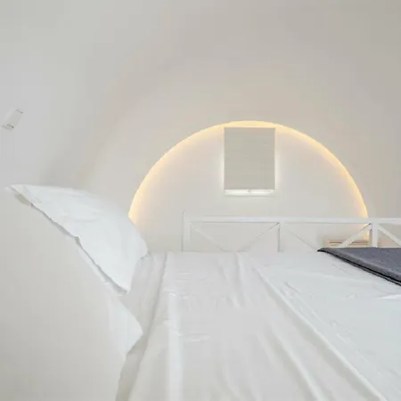 Bella Santorini 4*