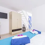 Bella Santorini 4*