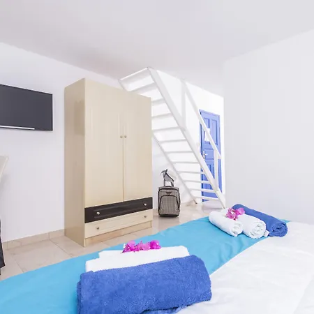 Bella Santorini 4*