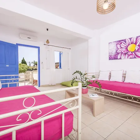 ホテル Bella Santorini