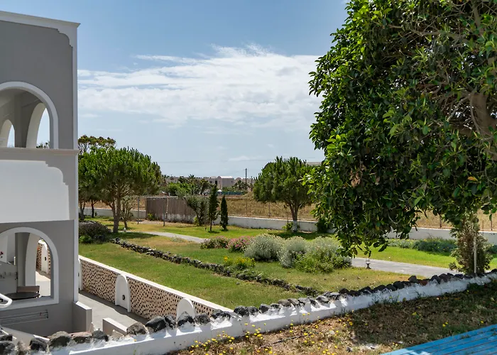Hotel Bella Santorini