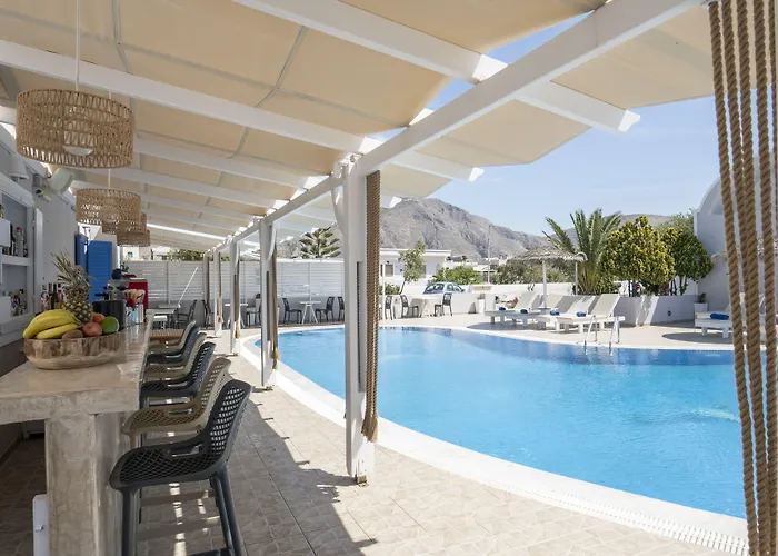 Bella Santorini فندق 4*