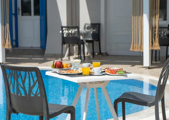 Hotel Bella Santorini