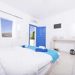Bella Santorini