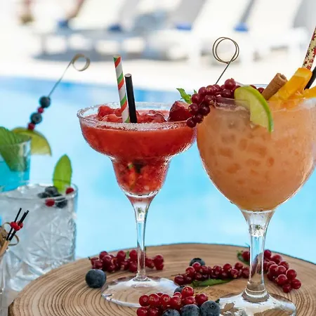 Hotel Bella Santorini